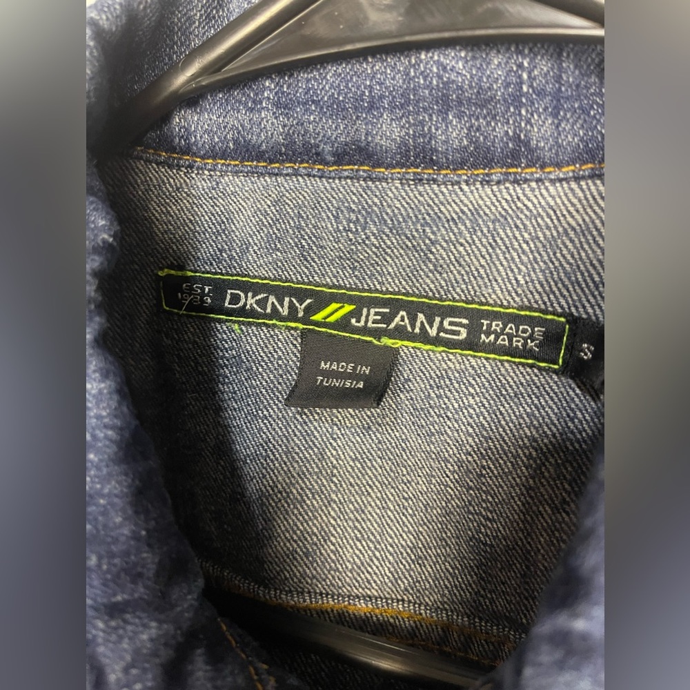 Dkny jeans jacket ❤️ - Picture 5 of 11